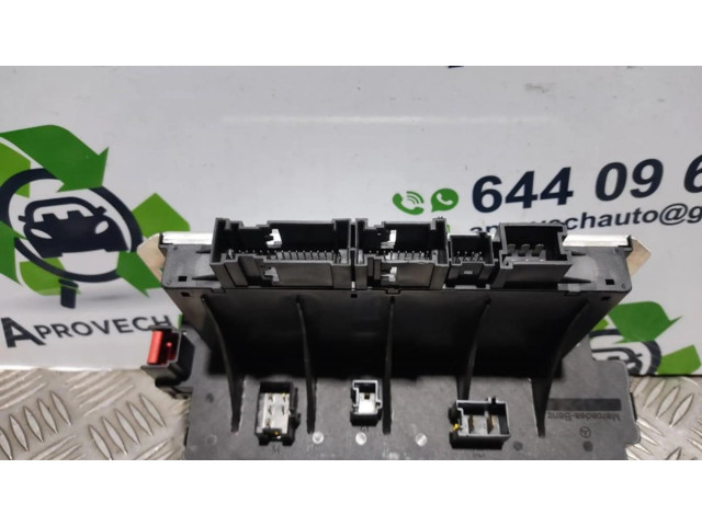   Pojistková skříňka A0325458232   Mercede-Benz S W220 