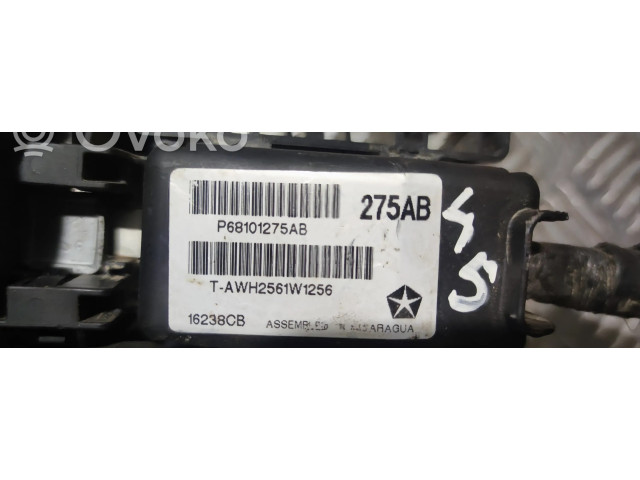Блок предохранителей  P68101275AB   Jeep Grand Cherokee    