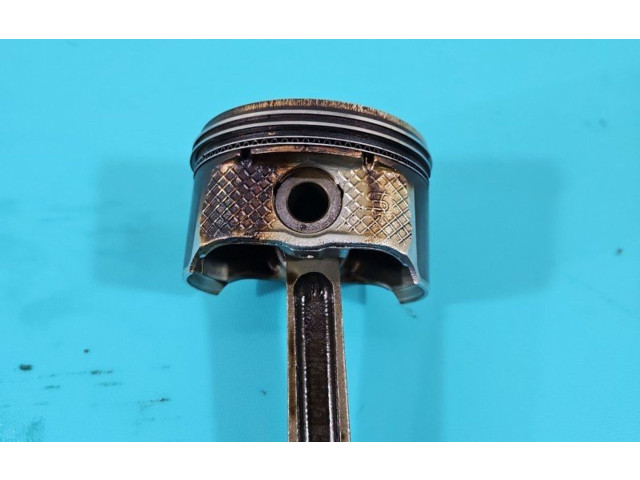 Píst IMPRK1384835   Volvo S40     