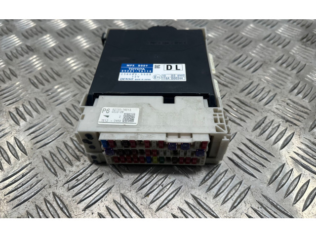 Блок комфорта 8922176110   Lexus CT 200H   