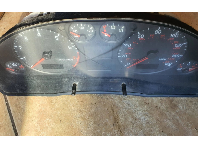 Přístrojová deska  Audi A6 S6 C5 4B 2000 4B0920950D  