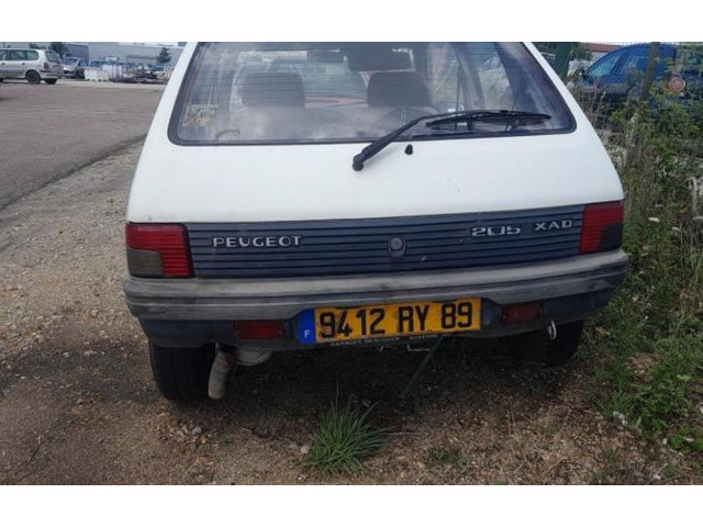 Zpětné zrcátko  Peugeot 205 1992    
