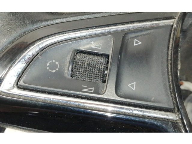 Руль Skoda Fabia Mk3 (NJ)  2015 - 2021 года 5E0419091, 308370299340AC      