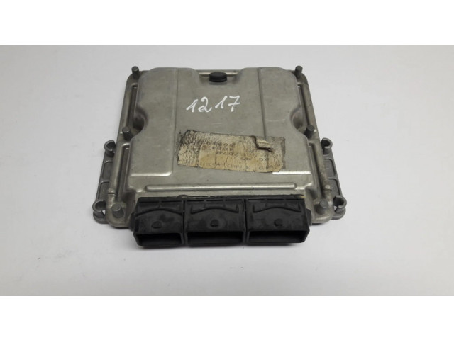 Блок управления двигателя 0281010483, H0M8200039569   Renault Scenic I