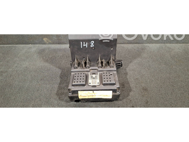   Pojistková skříňka 30728542, 05W365   Volvo S60 2007