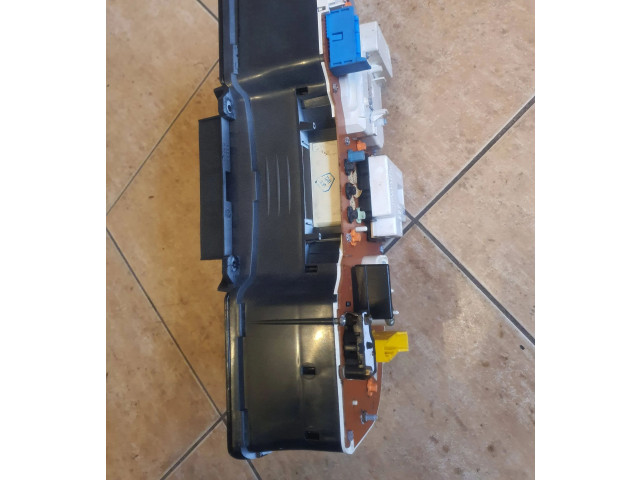 Přístrojová deska  Audi 80 90 B3 1988 893919033BA  