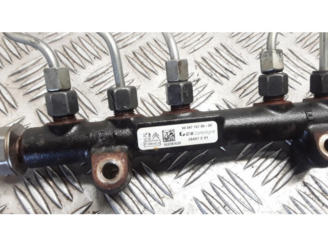 Vstřikovací lišta 9804776780, 163282639   Ford Focus  pro naftový motor 1.5 XWDD 