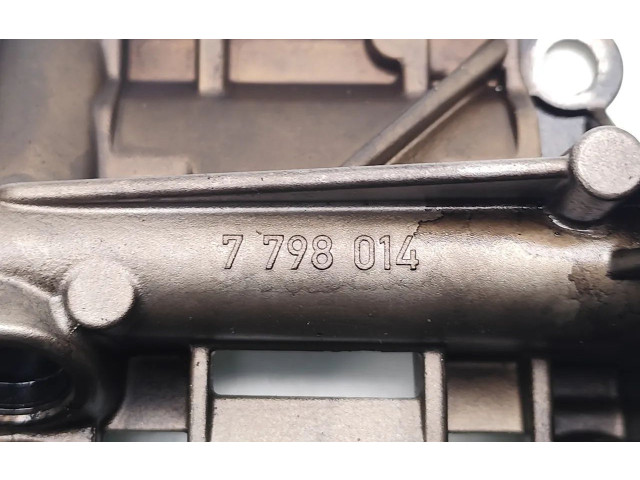 Масляный насос  N47D20A 7798014, 62440410  BMW X3 E83 