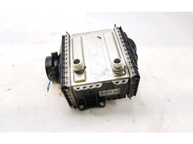 Радиатор интеркулера A6510901800   Mercedes-Benz C W205