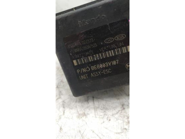 Jednotka ABS 58920h8250, v1wm8a2853a7523   KIA Stonic 2018