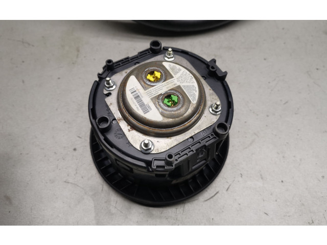 Руль Alfa Romeo 159   -  года 1015448, 156081638      