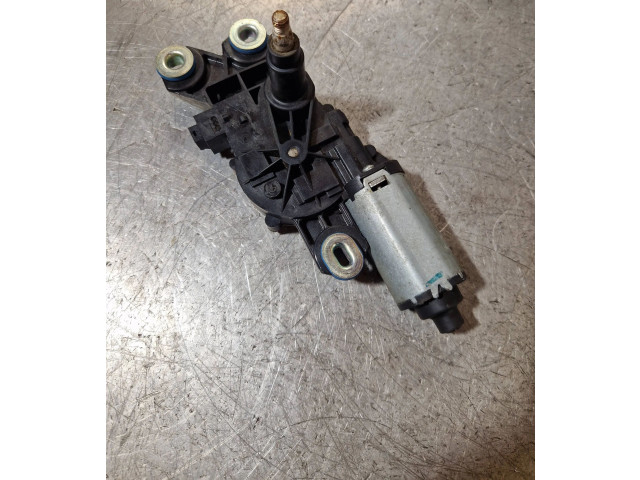 Vstřikovací lišta 31290787, W000023200   Volvo V70     