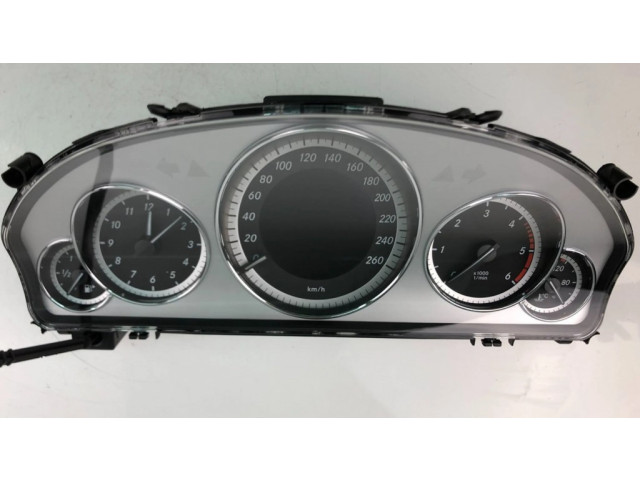 Přístrojová deska  Mercedes-Benz E W212 2011 A2129001614  