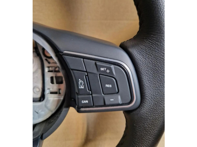 Volant Jaguar E-Pace 2020   