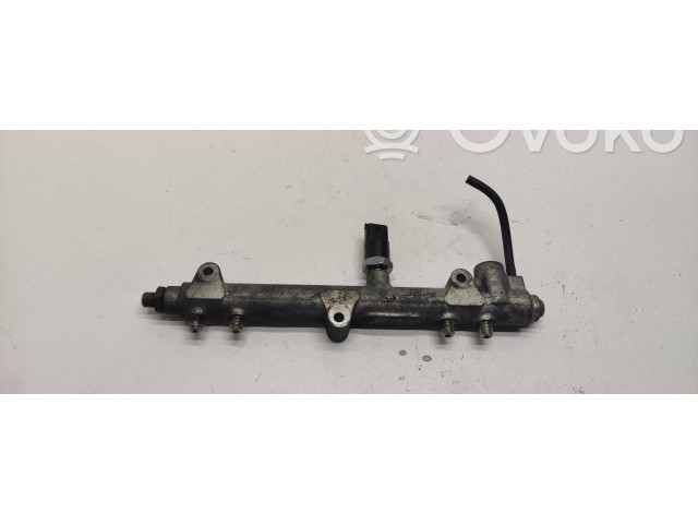 Топливная рампа 0445214023   Jeep Cherokee III KJ  