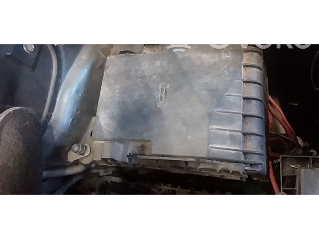   Pojistková skříňka 1K0937125A   Volkswagen Caddy 2005