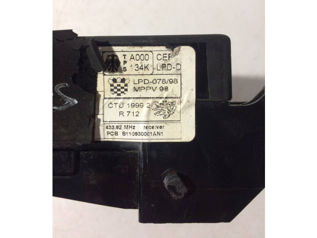 Блок предохранителей S108151001   Volkswagen Sharan    