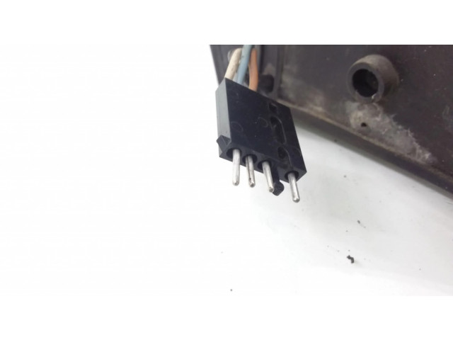 Zpětné zrcátko  levé BMW 3 E30 1991  1904525, 0017111  