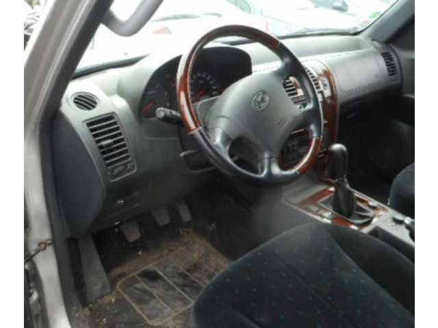 Přístrojová deska  Hyundai Terracan 2002   