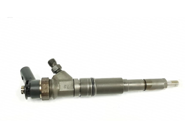 Vstřikovač 13537793836   BMW 3 E90 E91  pro naftový motor 2.0  
