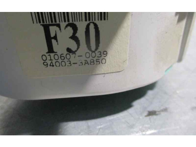 Přístrojová deska  Hyundai Trajet 2001 940033A850  