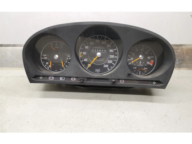 Панель приборов 87001021   Mercedes-Benz S W116       