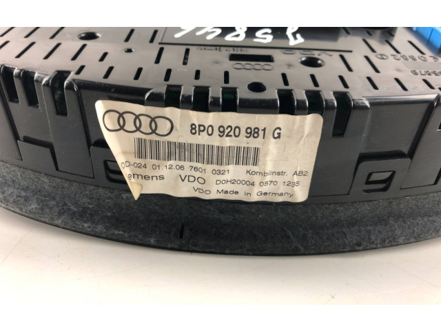 Přístrojová deska  Audi A3 S3 A3 Sportback 8P 2009 8P0920981G  
