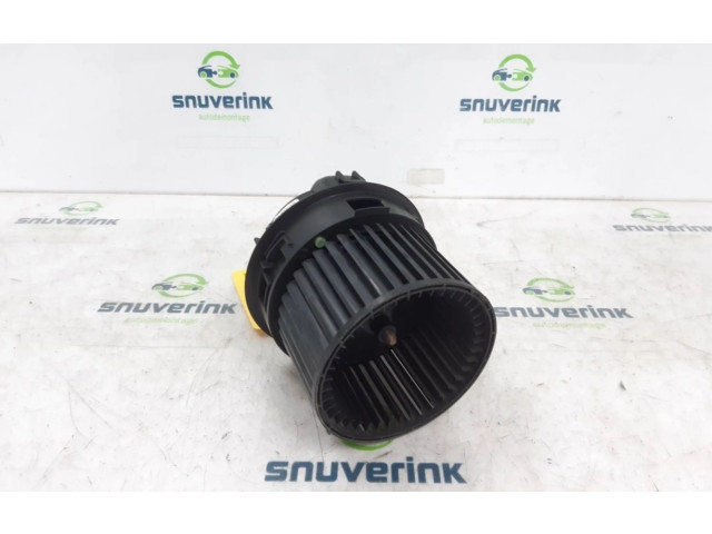 Вентилятор печки    272102876R, 272102876R   Renault Arkana