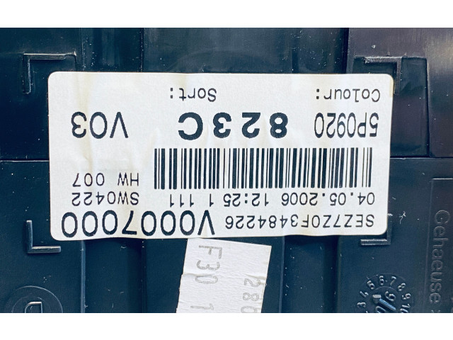 Панель приборов 5P0920823C   Seat Toledo III (5P)       