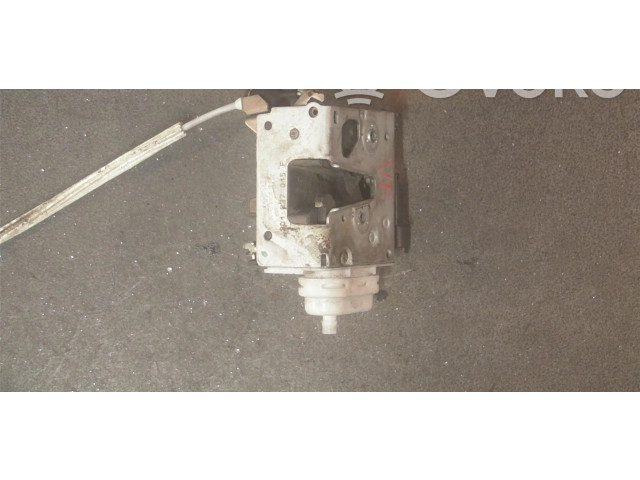 Замок багажника     Audi A4 S4 B5 8D 1994 - 1999 года