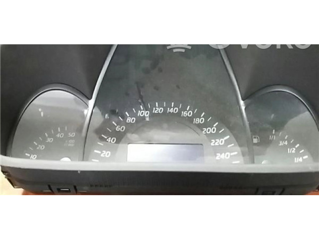 Přístrojová deska  Mercedes-Benz C W203 2000 2035401947, 110080184014  