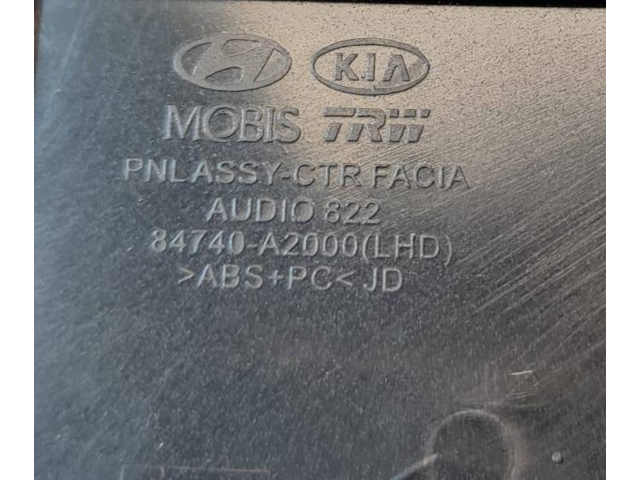   Pojistková skříňka 84740-A2000   KIA Ceed 2017