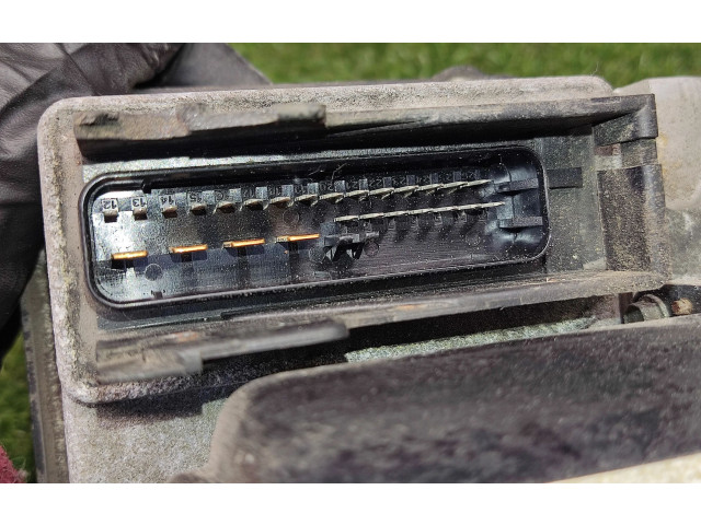 Jednotka ABS 13039901   Opel Vectra  1997