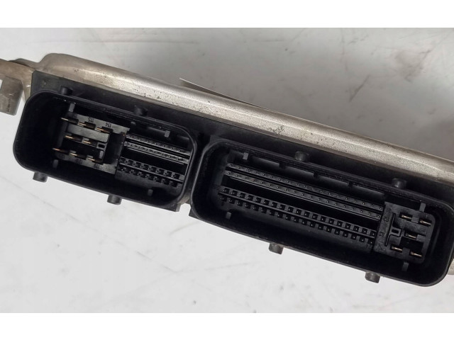 Řídící jednotka 4E0907560   Audi A8 S8 D3 4E 2002