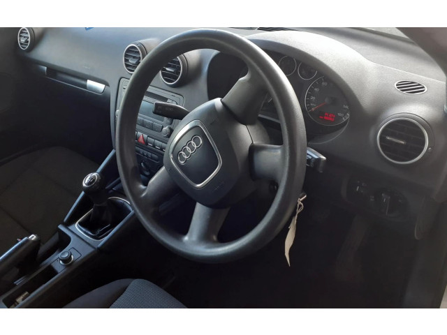 Руль Audi A3 S3 A3 Sportback 8P  2005 - 2013 года       