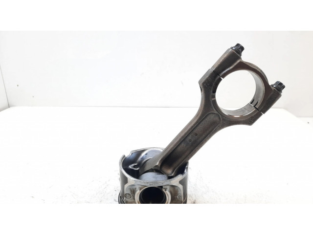  Поршень с шатуном M57D25 (256D2)   BMW 5 E60 E61 для дизельного двигателя 2.5