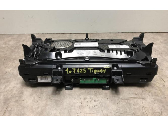 Přístrojová deska  Volkswagen Tiguan 2019 5NA920791C, 5NA920791C  