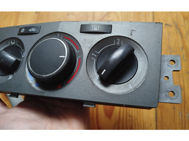 Блок управления климат-контролем 20888078, 1206040028   Opel Antara