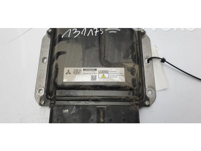Řídící jednotka 8670A072A   Mitsubishi Pajero 2013