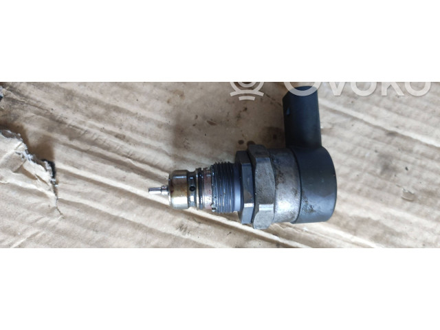 Vstřikovací lišta A6110780449, 25318929   Chrysler 300 - 300C     