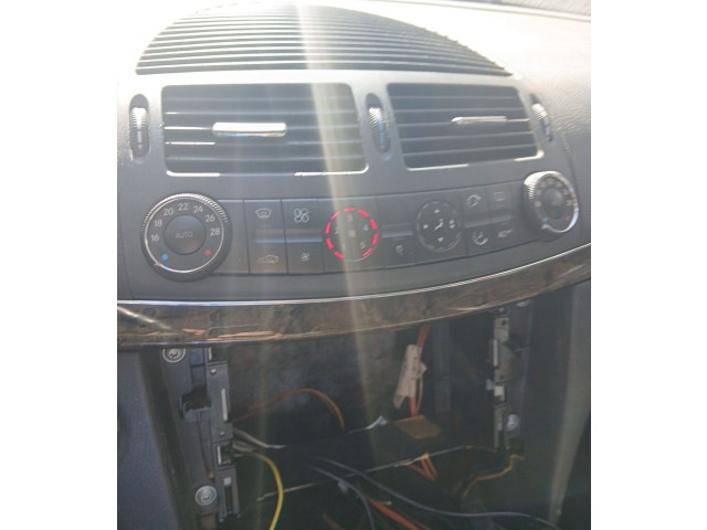 Блок управления климат-контролем 2118300385   Mercedes-Benz E W211