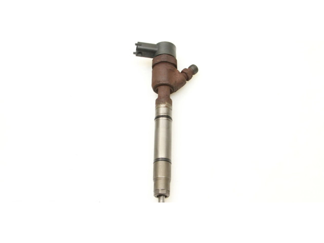 Vstřikovač 338002A800   Hyundai i40  pro naftový motor 1.7 D4FD 
