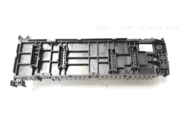 Pojistková skříňka Řídící jednotka BSM A2469067200   Mercedes-Benz CLA C117 X117 W117 2017