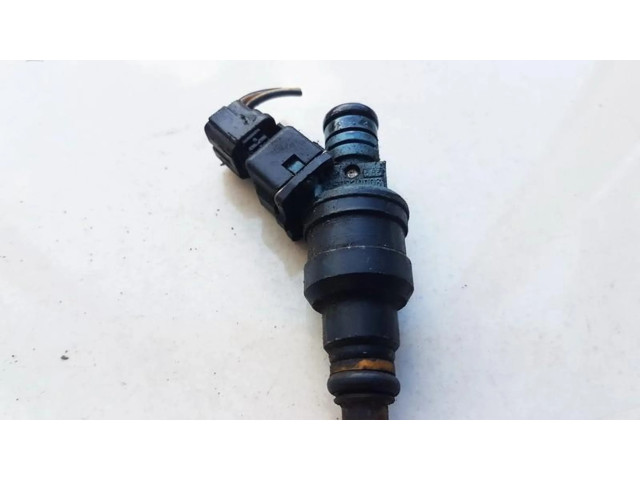 Vstřikovač 3531022010, 9250930006   Hyundai Accent  pro benzínový motor 1.3  