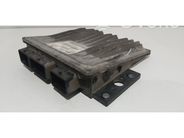 Блок управления двигателя 8200399038   Renault Megane II