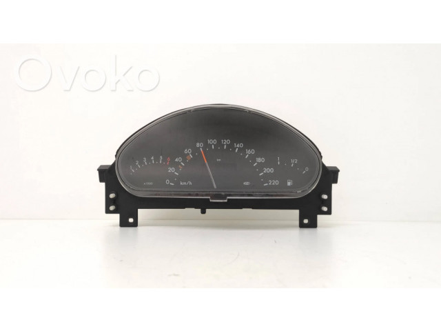 Přístrojová deska  Mercedes-Benz A W168 2002 09051639902, 290399  