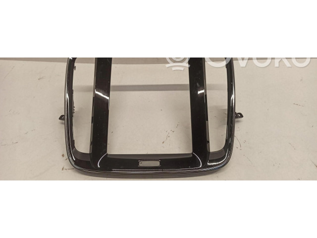 Дисплей    32277960   Volvo XC40