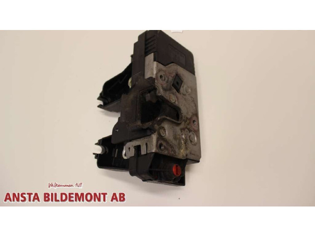 Zpětné zrcátko  Renault Trafic II (X83) 2006  82000201185  