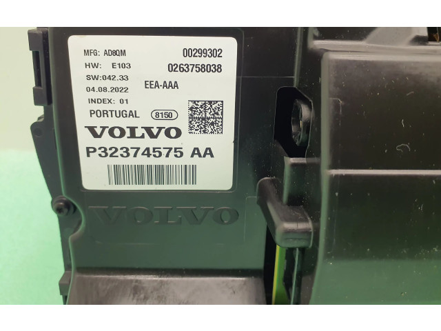 Přístrojová deska  Volvo XC40 2022 P32374575AA, 0263758038  