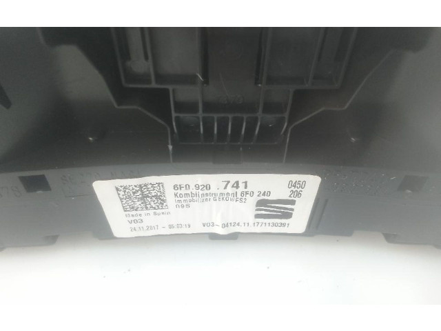 Přístrojová deska  Seat Arona 2017 6f0920741  